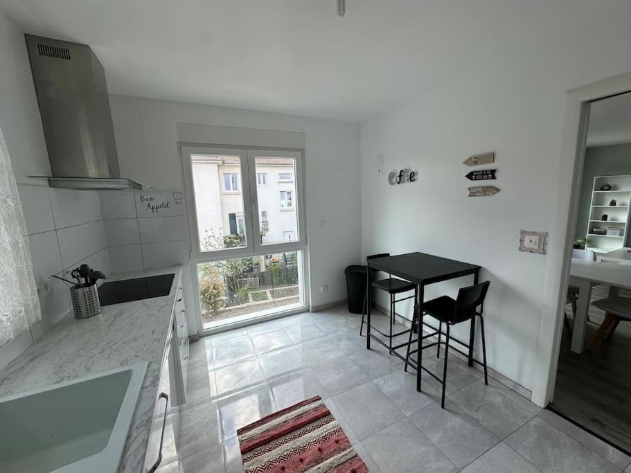 Instant Cosy Apartment สตราสบูร์ก ภายนอก รูปภาพ